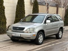 Photo of the vehicle Lexus RX