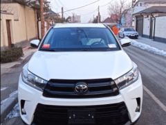 Photo of the vehicle Toyota Highlander