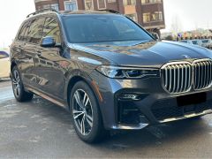 Photo of the vehicle BMW X7