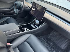 Photo of the vehicle Tesla Model 3