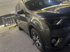 Сүрөт унаа Toyota RAV4