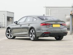 Photo of the vehicle Audi S5