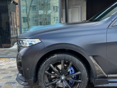 Фото авто BMW X7