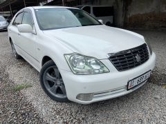 Фото авто Toyota Crown