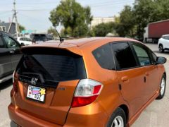 Photo of the vehicle Honda Fit