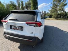 Сүрөт унаа Toyota RAV4