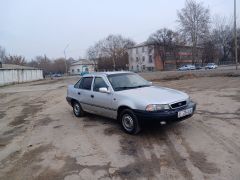 Сүрөт унаа Daewoo Nexia