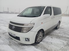 Photo of the vehicle Nissan Elgrand