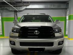 Сүрөт унаа Toyota Sequoia