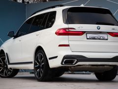 Photo of the vehicle BMW X7