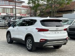 Сүрөт унаа Hyundai Santa Fe