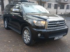 Сүрөт унаа Toyota Sequoia