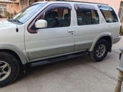 Фото авто Nissan Terrano