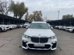 Фото авто BMW X7