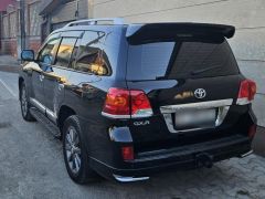 Photo of the vehicle Toyota Land Cruiser