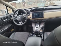 Photo of the vehicle Honda Clarity