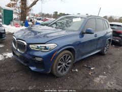 Photo of the vehicle BMW X5