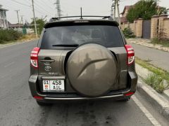 Сүрөт унаа Toyota RAV4