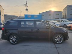 Фото авто Kia Carnival