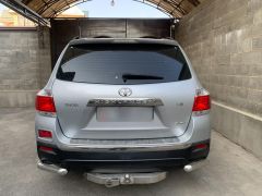 Сүрөт унаа Toyota Highlander