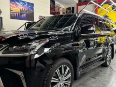 Сүрөт унаа Lexus LX