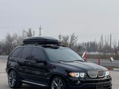 Photo of the vehicle BMW X5