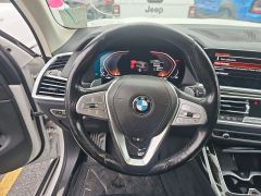 Photo of the vehicle BMW X7