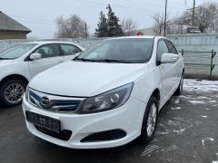 Фото авто BYD E5