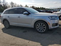 Photo of the vehicle Audi Q7