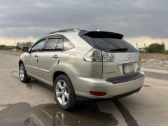 Photo of the vehicle Lexus RX