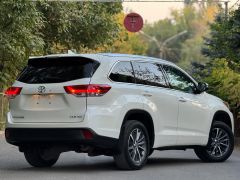 Сүрөт унаа Toyota Highlander