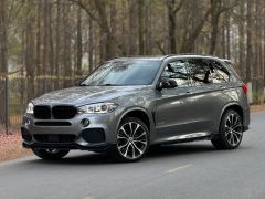 Photo of the vehicle BMW X5