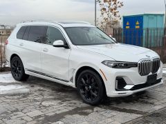 Photo of the vehicle BMW X7