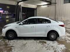 Сүрөт унаа Kia Rio