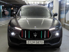 Фото авто Maserati Levante