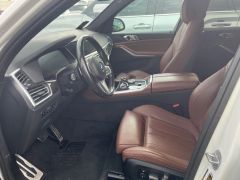 Photo of the vehicle BMW X5