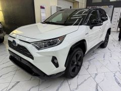 Сүрөт унаа Toyota RAV4