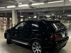 Photo of the vehicle BMW X5