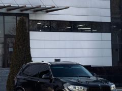 Photo of the vehicle BMW X5