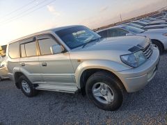 Сүрөт унаа Toyota Land Cruiser Prado