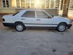 Сүрөт унаа Mercedes-Benz W124