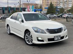 Фото авто Toyota Crown