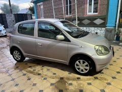 Фото авто Toyota Vitz