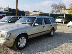 Сүрөт унаа Mercedes-Benz W124