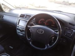 Photo of the vehicle Toyota Ipsum