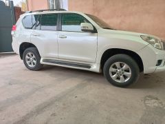 Сүрөт унаа Toyota Land Cruiser Prado