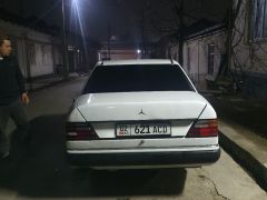 Фото авто Mercedes-Benz W124