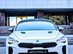 Фото авто Kia Stinger