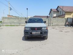 Сүрөт унаа Mitsubishi Montero Sport