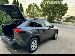 Сүрөт унаа Toyota RAV4